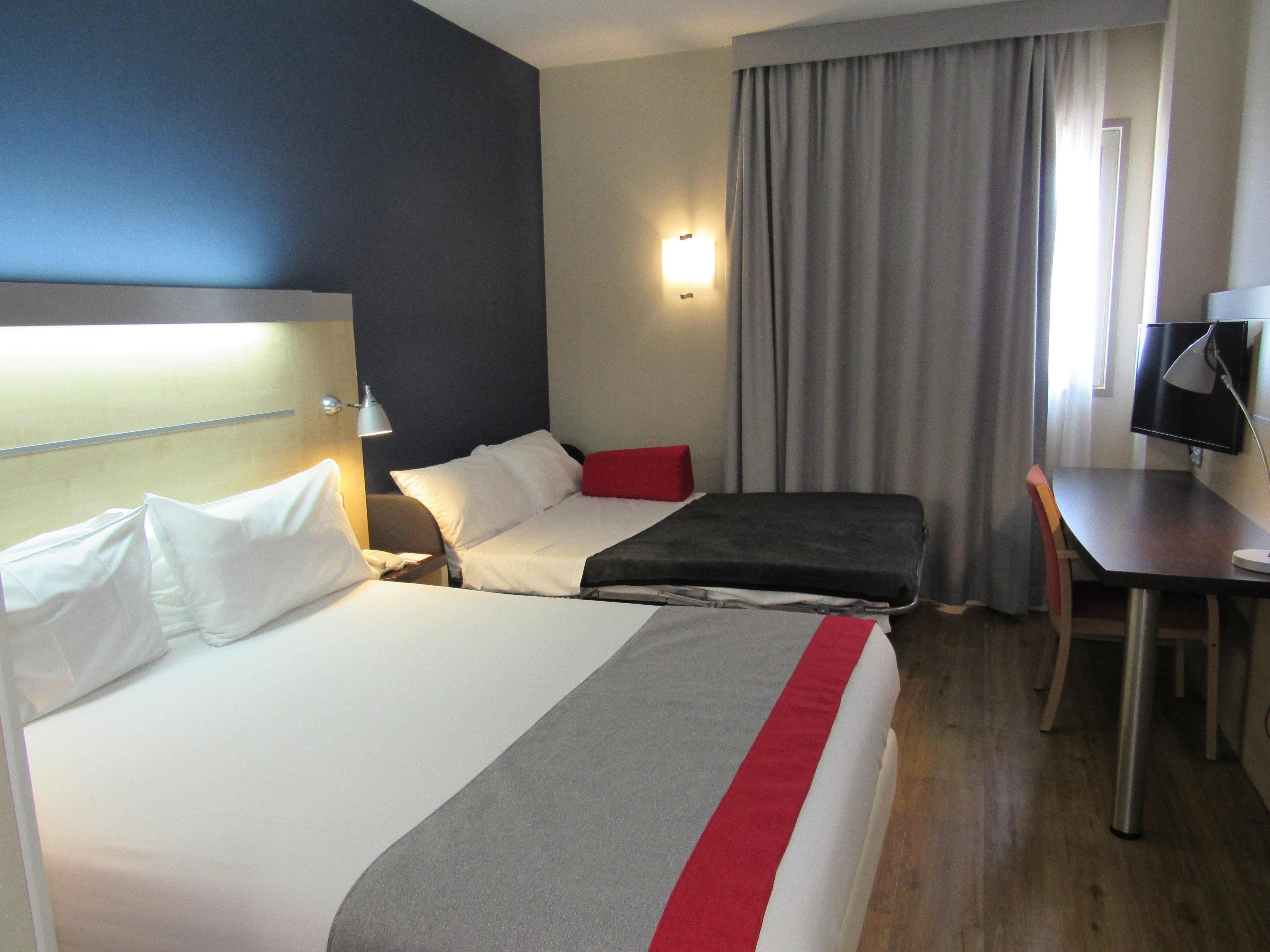 Holiday Inn Express Sant Cugat, An Ihg Hotel Sant Cugat del Vallès Zewnętrze zdjęcie